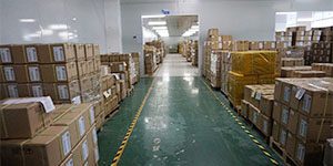 gps tracker warehouse