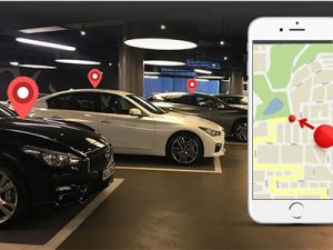 functions vehicle GPS tracking device