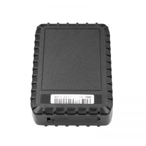 GPS tracker with battery